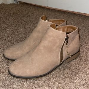 Women’s Booties